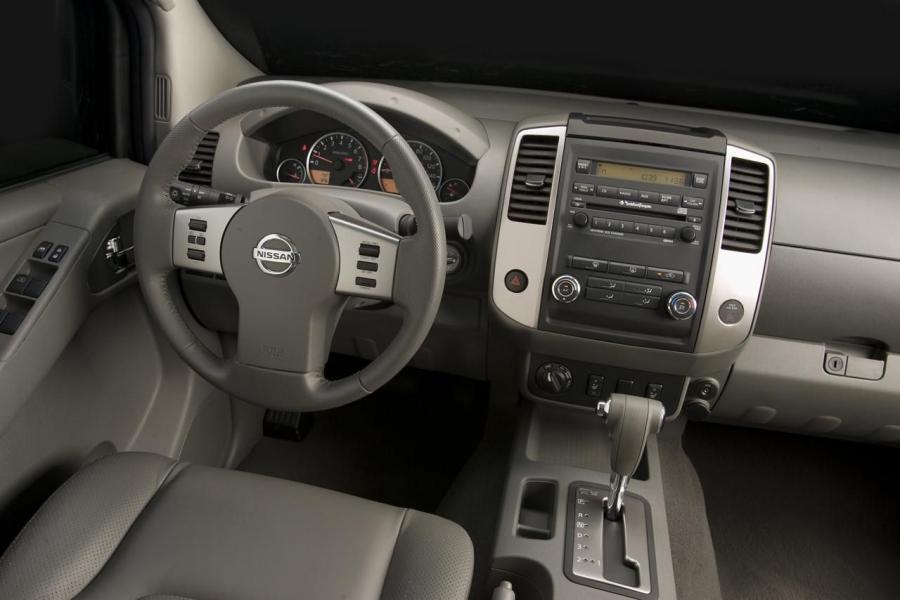  Nissan Frontier 2009 года  (фото 3 из 65)